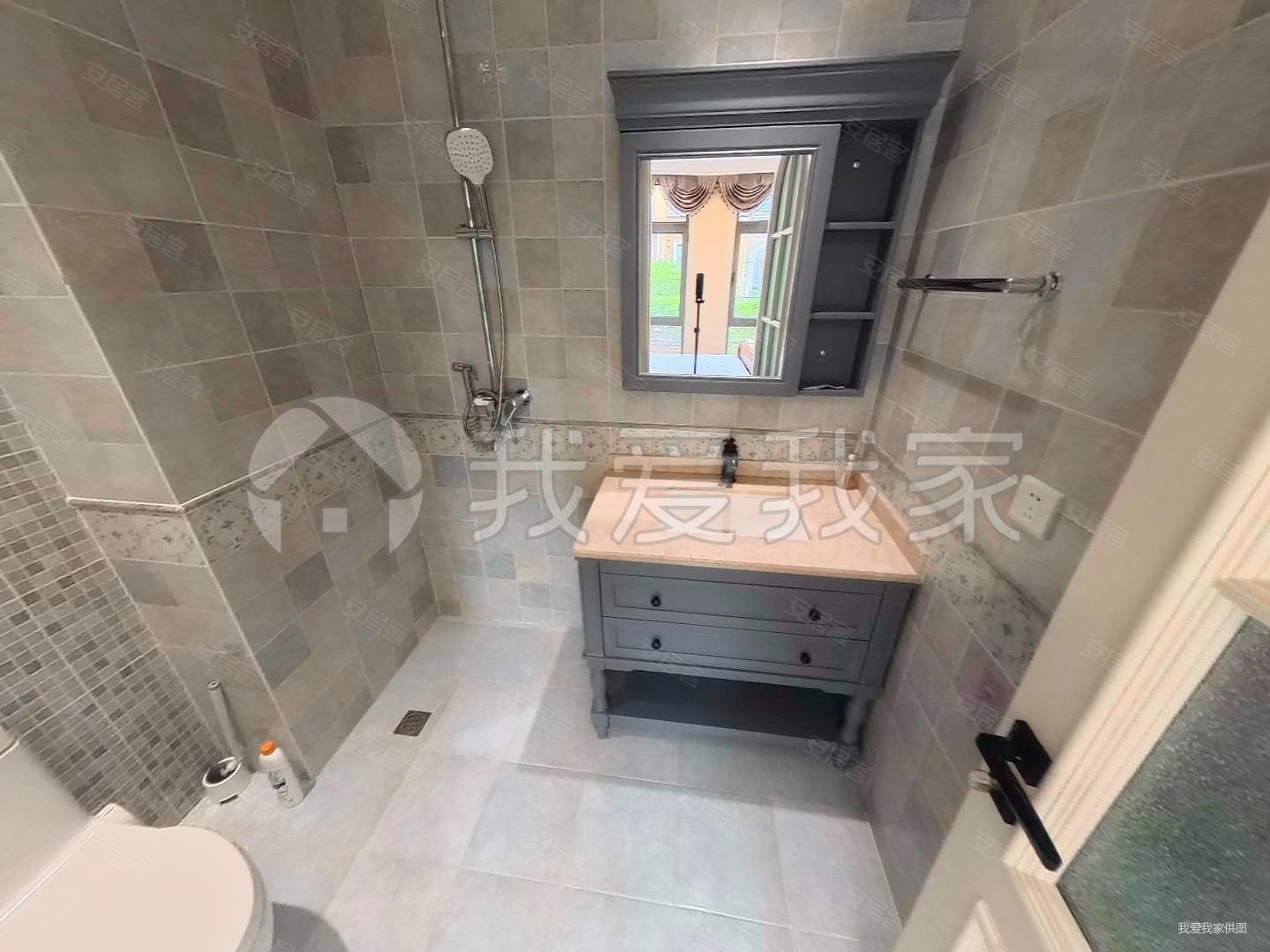 远洋傲北(别墅)8室3厅4卫456.63㎡南北1350万