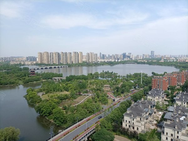 绍兴柯桥华舍金地自在城商业二期地铁口湖景房,金地公寓,两室一厅,可