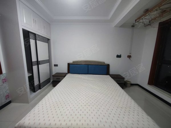 大同平城万达星港城星港城复式  两室两厅两卫  精装修领包入住 看房方便出租房源真实图片