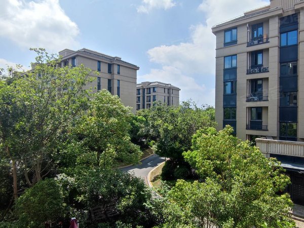 上海青浦朱家角海上湾鹭居(公寓住宅)海上湾鹭居 精装 三房 拎包入住