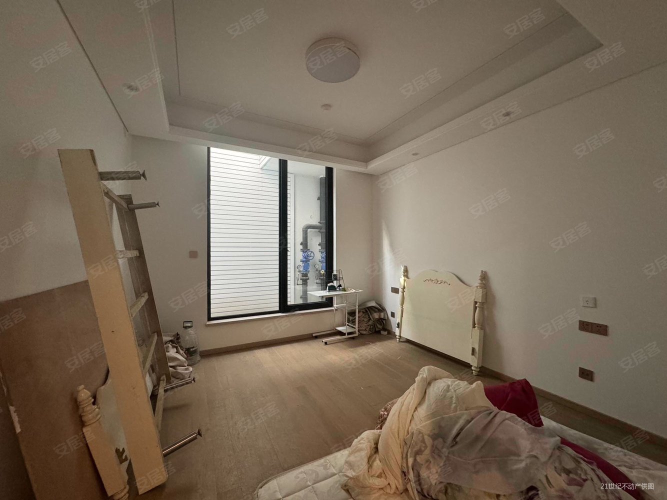 皇都花园三期,户型正气开发商精装修买一層送一層,税费各付