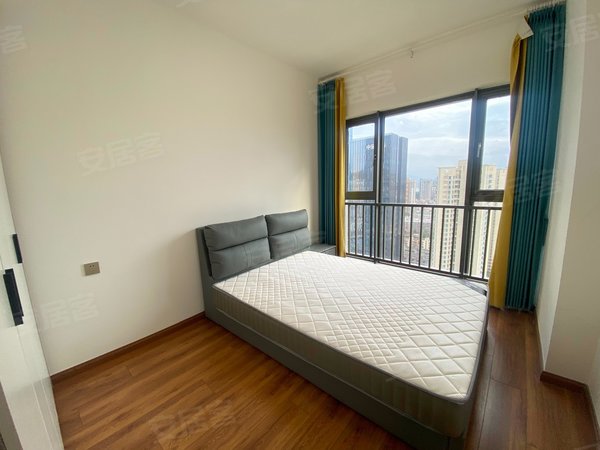 深圳罗湖布心粤海城天河城楼上公寓,大平层137平4房2卫,图片实拍,看房