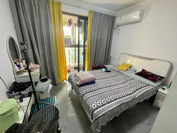 杭州临平乔司三角丰收湖嘉园二区丰收湖嘉园 乔司南地铁口 独厨独卫