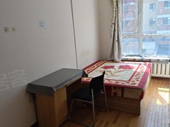 长春高新高新二实验无中介F!怡众名城公共卫浴南向次卧石墙实图二楼步梯长短租均可出租房源真实图片