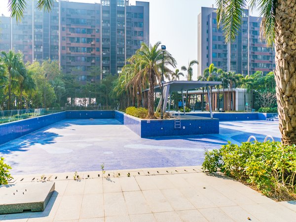 珠海高栏港区平沙时代港时代港 2室2厅1卫  电梯房 精装修 1800拎包