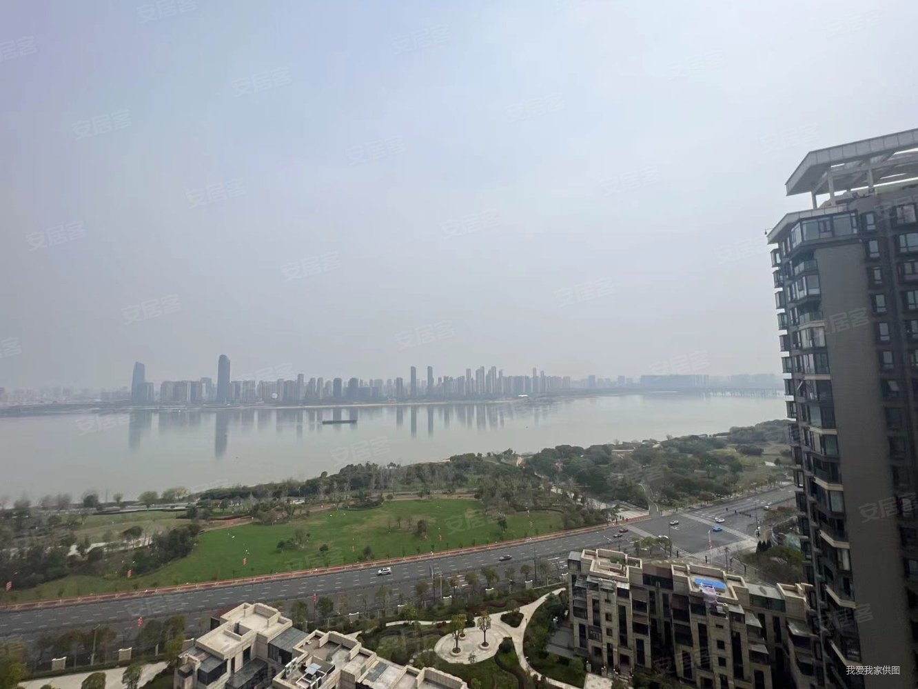 红角洲天花板联泰天禧看江四房好楼层送车位满两年诚心售