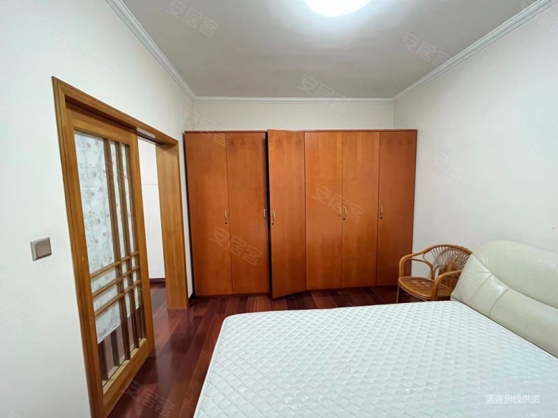 优教育佳和馨居户型通透中层采光好带暖气老证