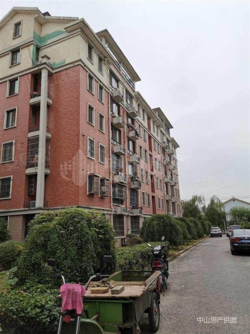 天一新城购物方便装修好出行方便中间楼层采光好