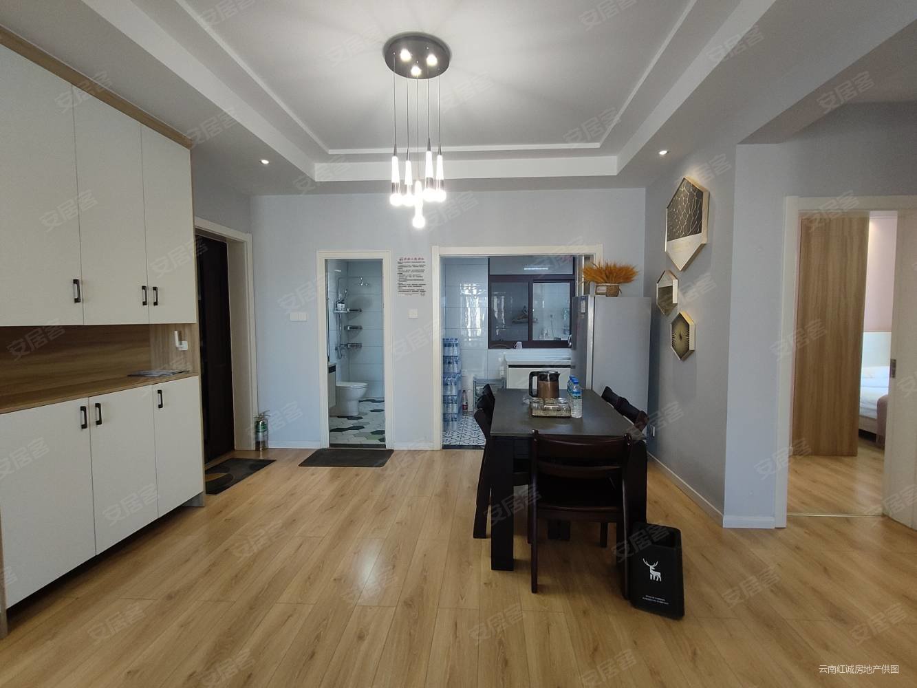 福地半岛艺丰广场3室2厅2卫110㎡东78.8万