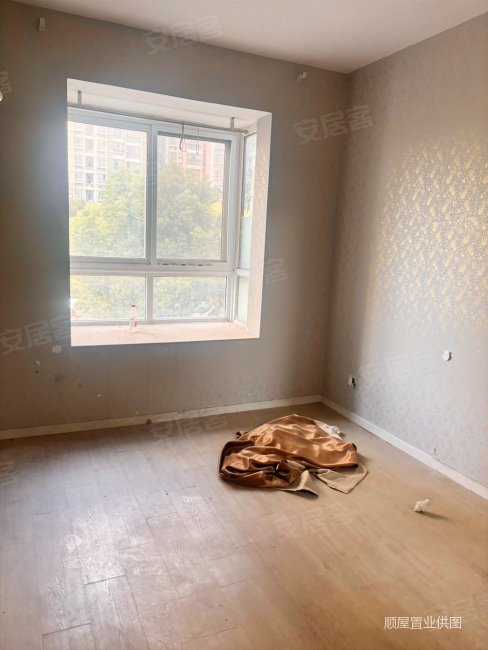 合肥房产网>合肥二手房>肥西二手房>肥西县城二手房>堰湖山庄东区>