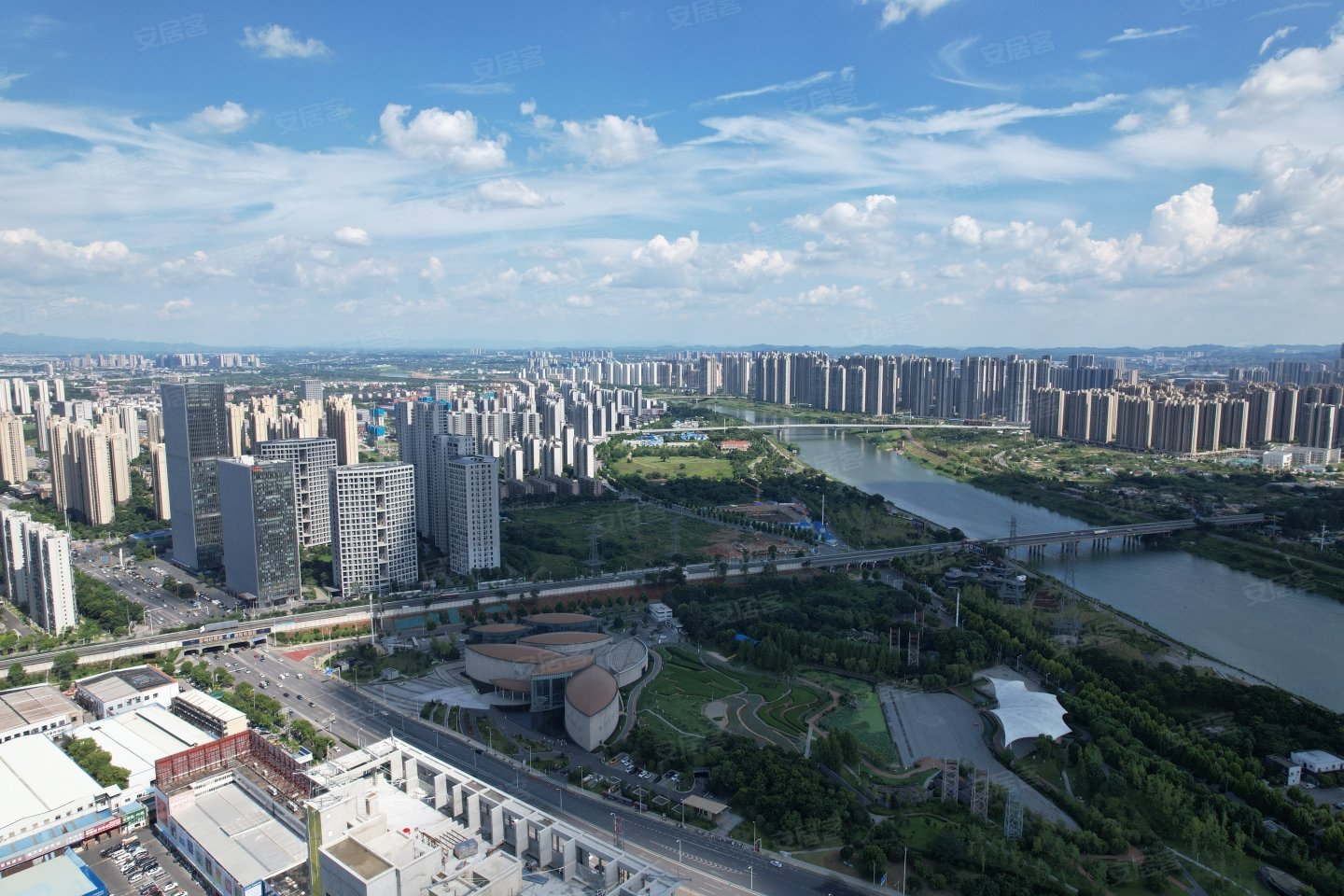 绿城柳畔听澜楼盘户型怎么样,绿城柳畔听澜社区品质好不好,交通出行便利,生活配套设施-长沙安居客