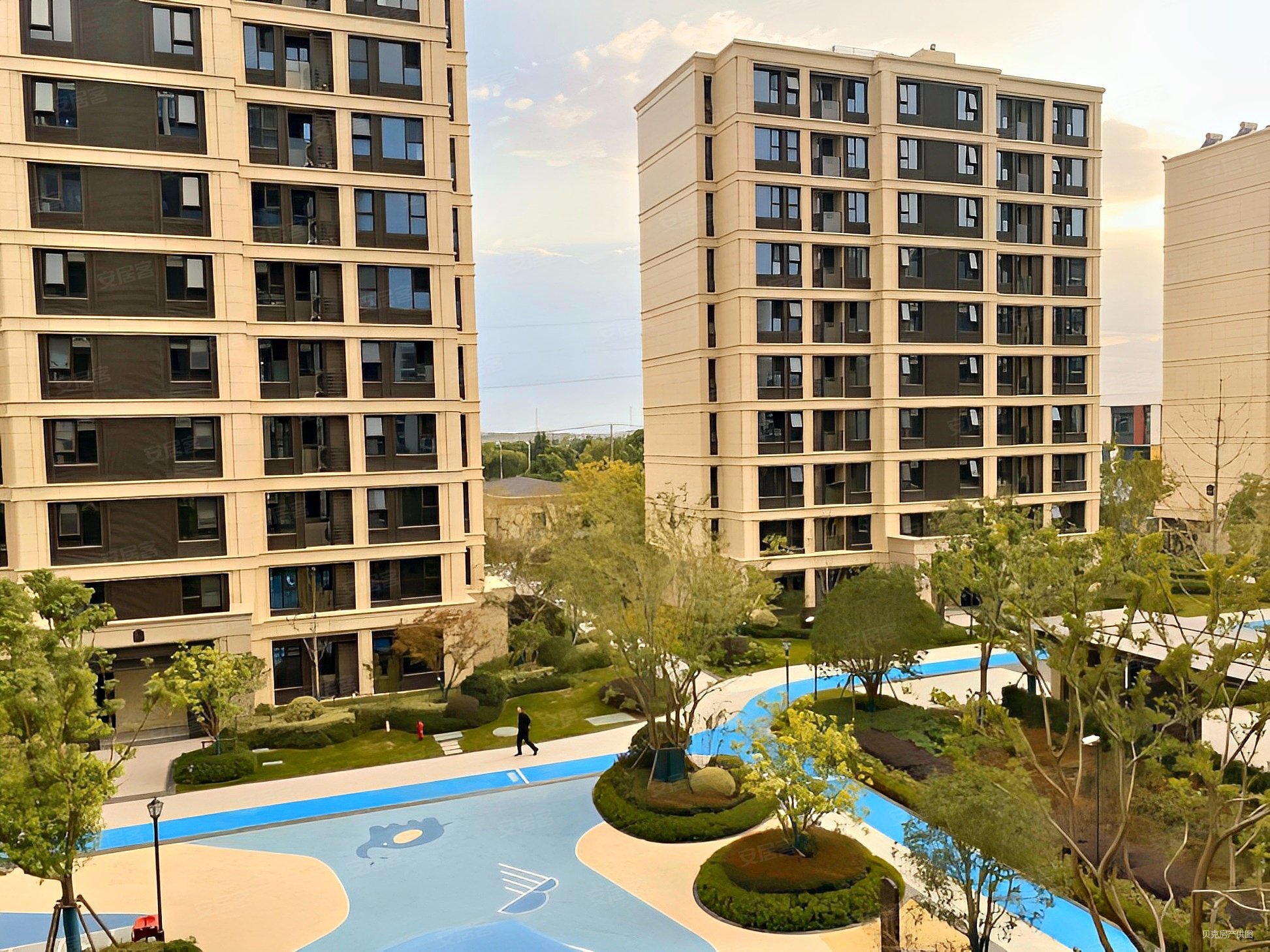 绿城象屿观澜逸品4室2厅2卫127.17㎡南北250万