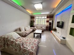 巴中巴州南坝南坝十一小六中职中。小区三房,空调齐全,拎包入住即可出租房源真实图片