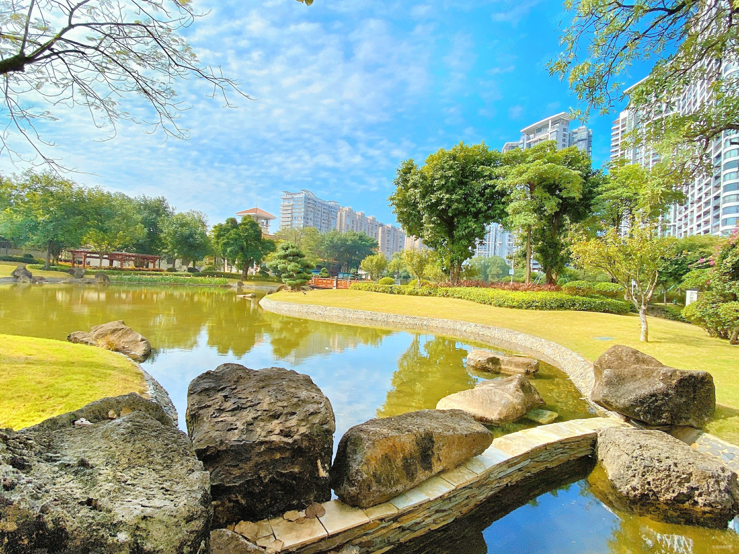 天骄峰景 笋四房出售 中高楼层 业主亏本急售,天骄峰景二手房,750万,4