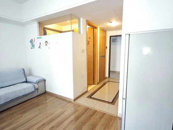 沈阳铁西建设大路金地名京(商住楼)保工街北一路万达 一室一厅小户型