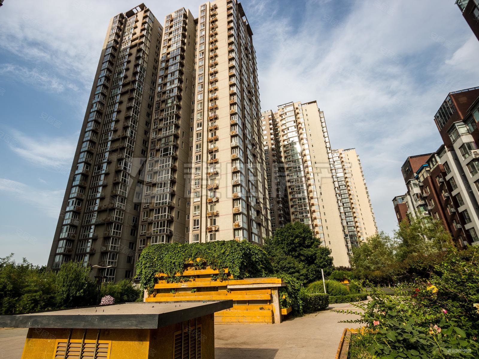 嘉铭桐城(c区)3室2厅2卫130㎡西南1108万