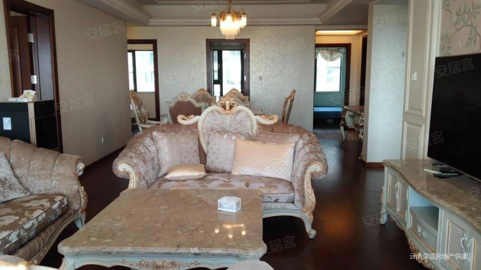 招商海公馆 双卫 南北通透 交通便捷 精装可拎包入住 近地铁