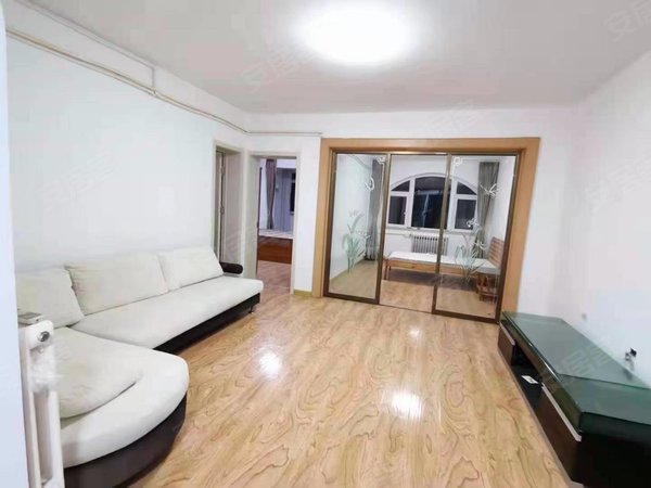 青岛市南市南周边海怡半山香港中路 套二带大厅干净!