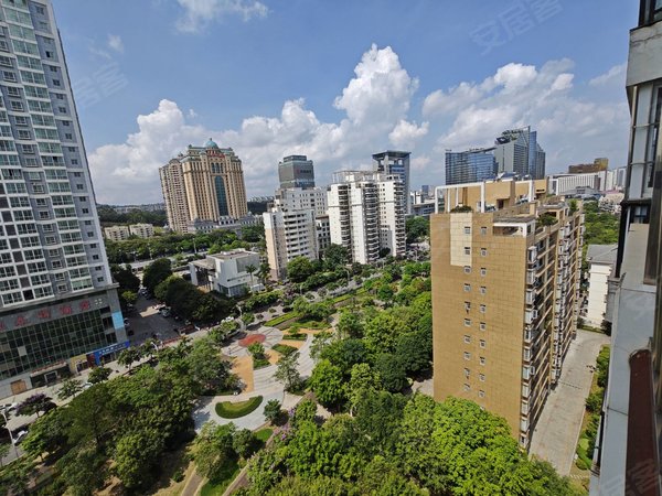 南宁青秀凤岭北永凯春晖花园b区永凯春晖花园b区 4室2厅2卫 精装 空房