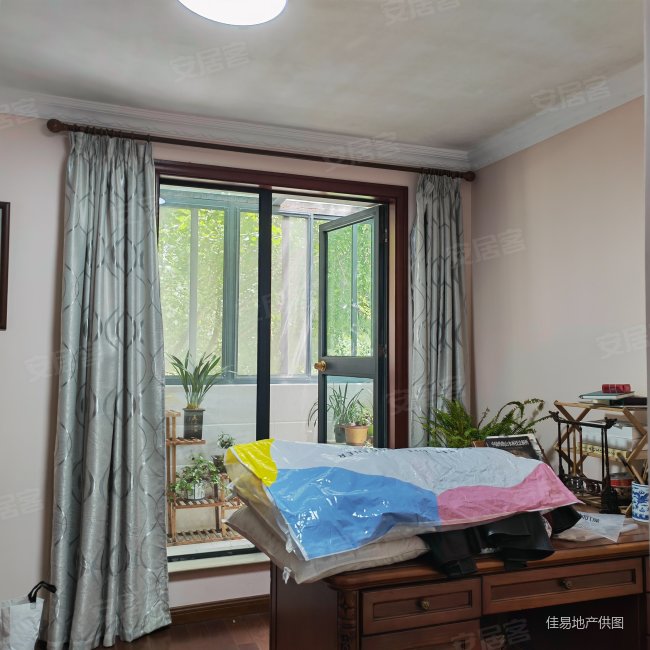 上海房产网>上海二手房>青浦二手房>朱家角二手房>泰安公寓(二期)>650