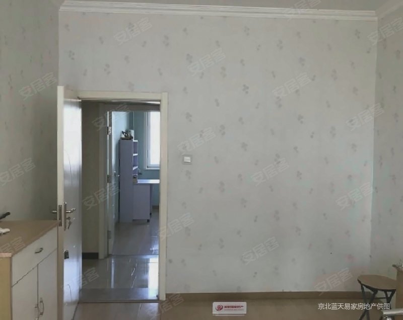 城角西路甲6号楼~大2居~有车位~落地窗~带地下室~经典户型