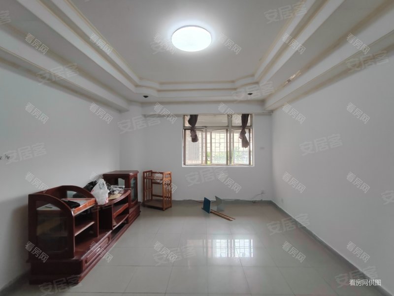 翠华花园电梯房出行方便满五商品房商圈成熟