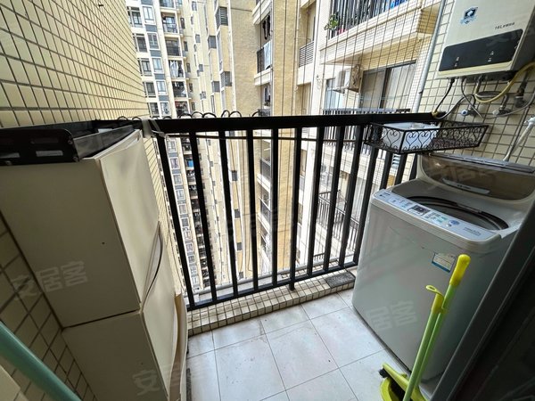 广州黄埔南岗亨元花园(南岗地铁口)亨元花园小区电梯两房家电齐全拎包