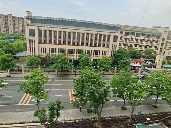 杭州临平乔司三角丰收湖嘉园一区乔司南地铁口丰收湖一区一室一厅出租