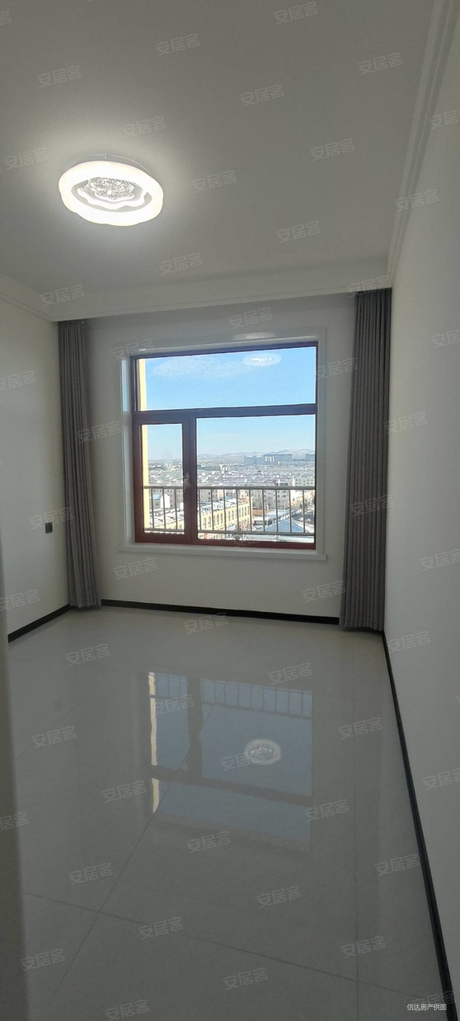 世纪嘉园3室2厅2卫137㎡南北94.8万