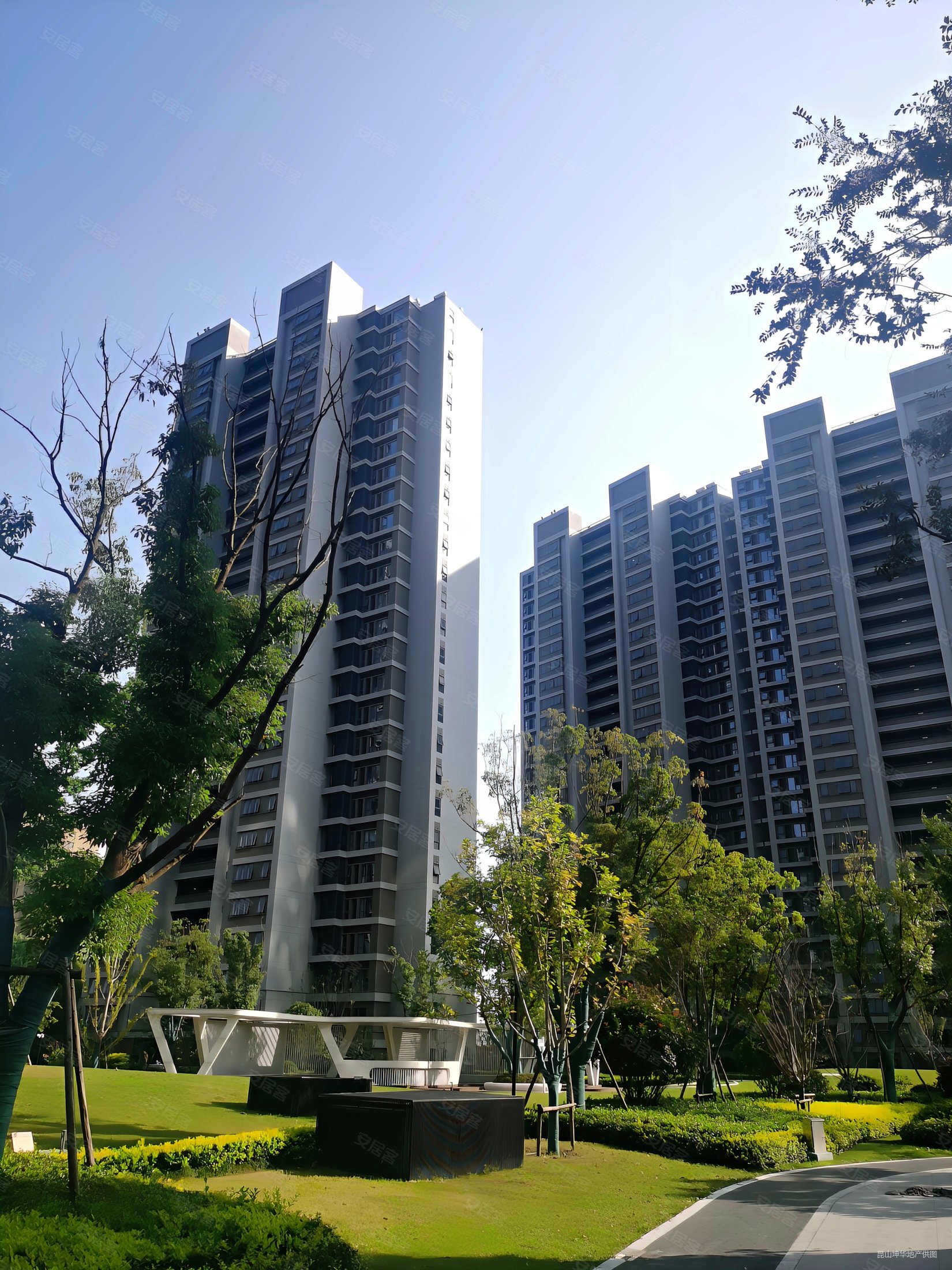 万科江湾澜庭3室2厅2卫97㎡南北209万