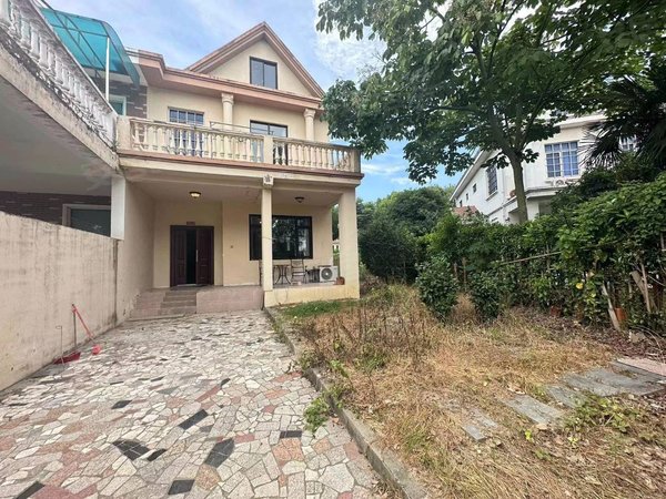 苏州吴中甪直鸿运花园独栋别墅出租 带大院子  精装修 4室2厅3卫出租