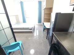 常熟东南开发区东南开发区中心敬鹏电子薇尼诗商业街旁 多套公寓出租 干净清爽付一押一拎包住出租房源真实图片