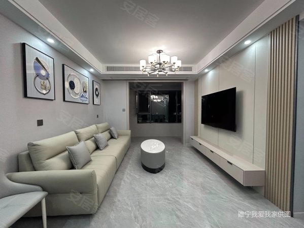 南辰花园三室两厅一卫106平方家具家电齐全有钥匙随时看房