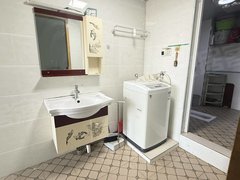 益阳资阳资阳城区滨江财富公寓 租金800 楼下就有小学，医院，步行街 菜市场出租房源真实图片