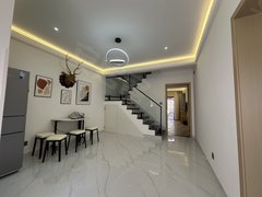 西双版纳景洪曼弄枫容林时光 五房五卫 精装修 拎包入住 小区环境好 生活便利出租房源真实图片