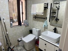 浮梁三贤湖新昌广场瓷都名府 1室1厅1卫出租房源真实图片