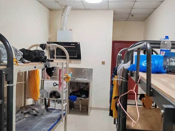 深圳南山西丽西丽城市公寓无中介费西丽地铁,员工宿舍,拎包入住家电