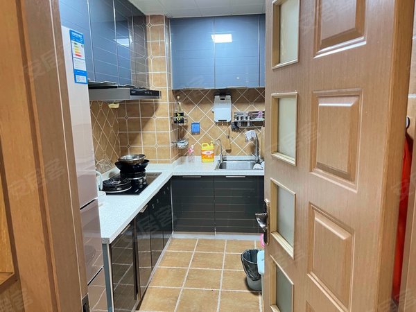 重庆九龙坡杨家坪金茂珑悦(南区)(新出房源!