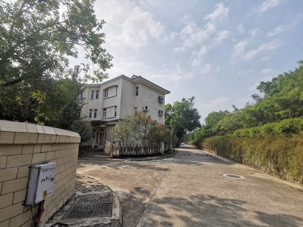 广州从化街口中心区逸泉山庄逸泉山庄大边栋  风景电梯洋房  适合居住