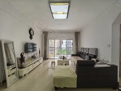 北海海城中街品质小区  东峰锦绣城。2房2厅1卫出租。随时看房入住。出租房源真实图片