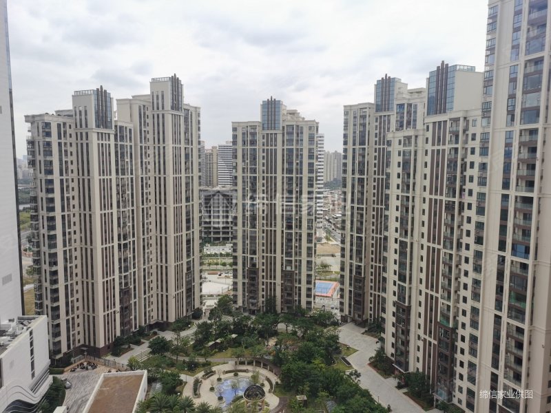 边套 三面采光,茂诚皇江御景二手房,210万,4室2厅,2卫,125平米-泉州