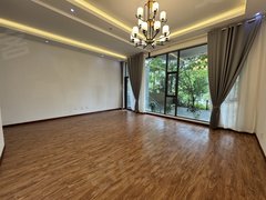 昆明西山滇池度假区度假区精装联排端头别墅 可办工接待使用 带地下室花园200平出租房源真实图片