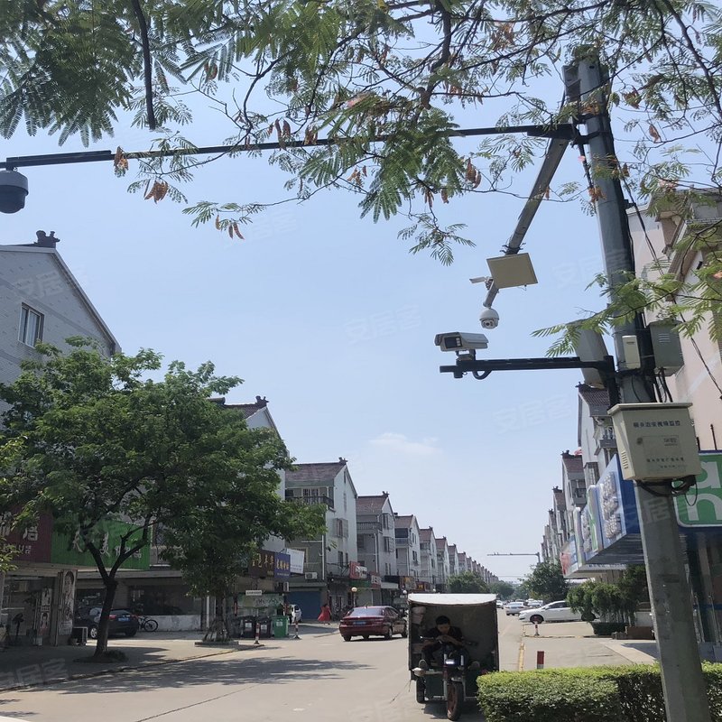 轨道交通 距离公交站台486米,桐乡14路车可直达桐乡九中 小区不足