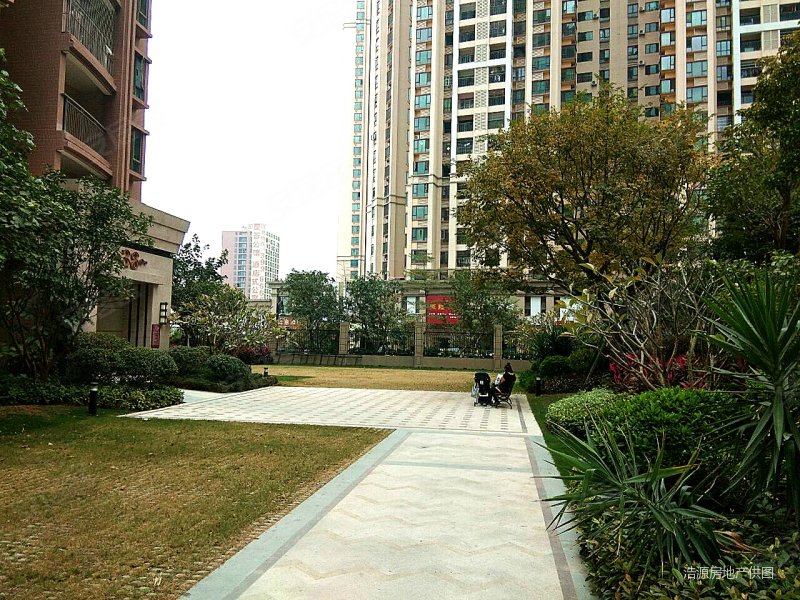 雅居乐君悦 河源谁人不识君 成熟小区 经典户型 中间楼层