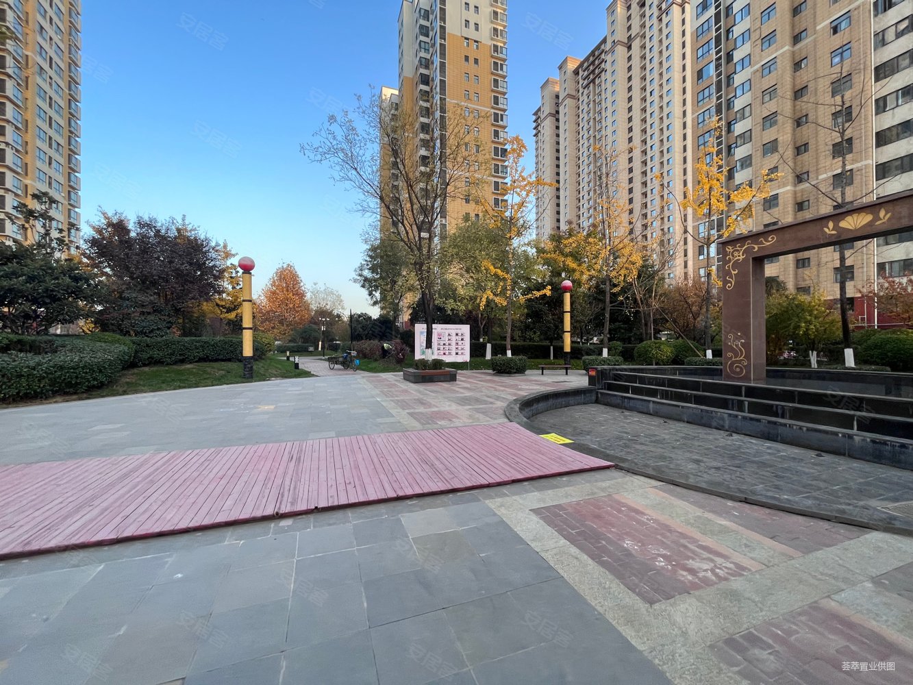 西港碧水湾4室2厅2卫178.03㎡南北190万