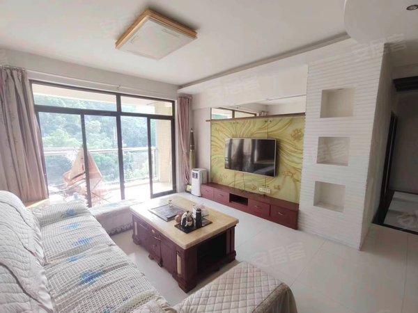 珠海香洲柠溪御龙山庄御龙山庄三房两厅3800元电梯高层景观好诚心出租