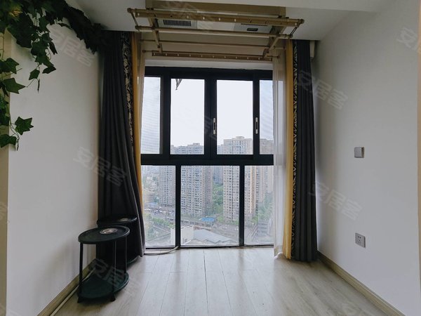 【多图】津城壹号,几江城区租房,莲花集市看江两房,紧俏房源!