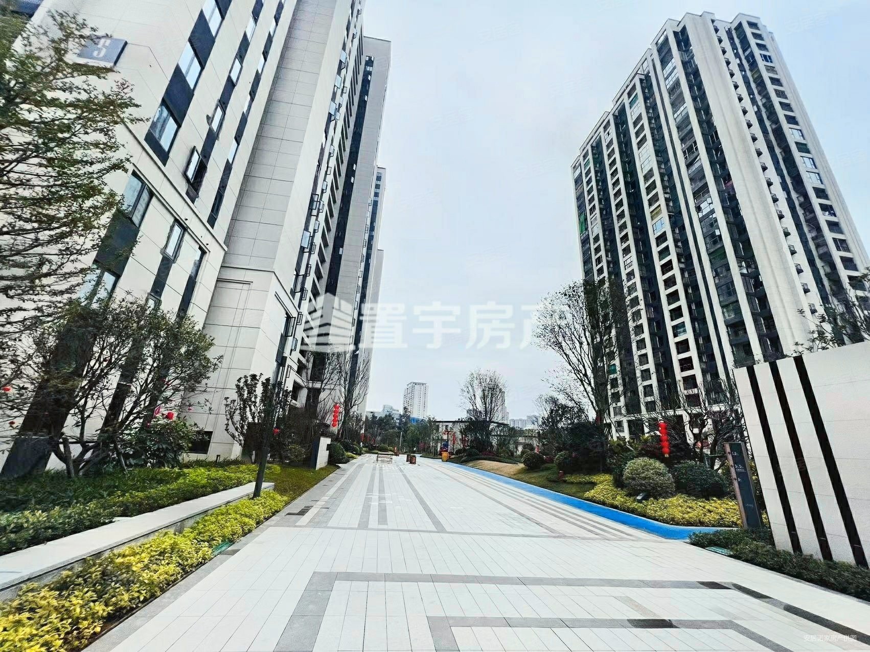 华林路,龙湖盛天旁,正荣悦荣府,刚交房商品房,电梯,南北通透,正荣悦榕