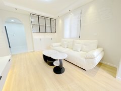 上海长宁虹桥路中紫小区 精装修 拎包入住 2室1厅1卫出租房源真实图片