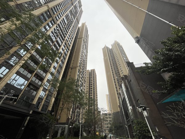 深圳布吉上水径万科麓城三期万科麓城三期,家私齐全业主自住好房推荐